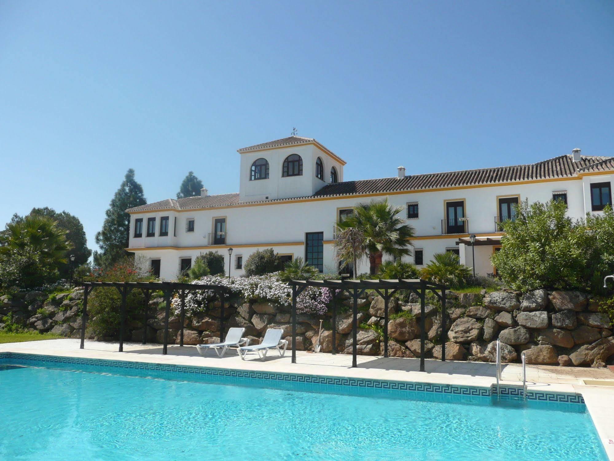 Cortijo Puerto El Peral Hotel